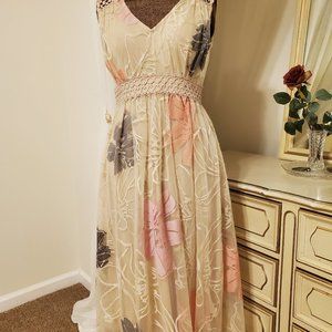 Taylor Cream Floral Lace Sundress- NEW WITH TAGS
